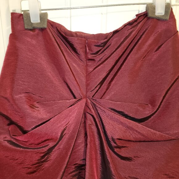 David's Bridal 2 piece sleeveless top, bustle skirt, plus size - Picture 6 of 8